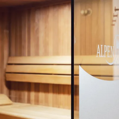 Hotel Alpen-royal 4*