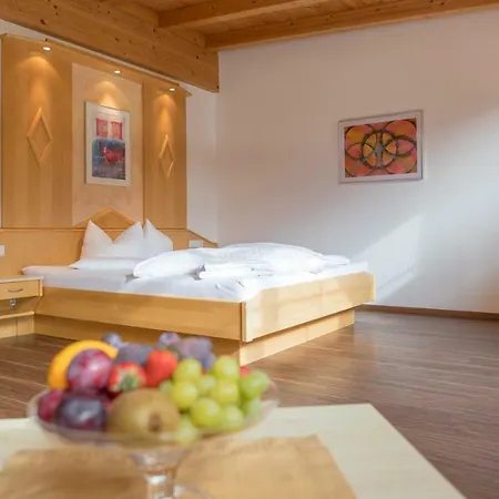 Szálloda Alpen Royal Jerzens