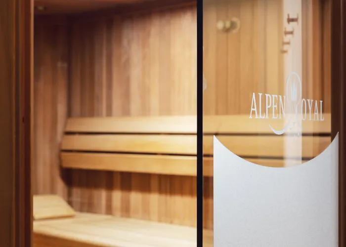 Hotel Alpen-royal 4*